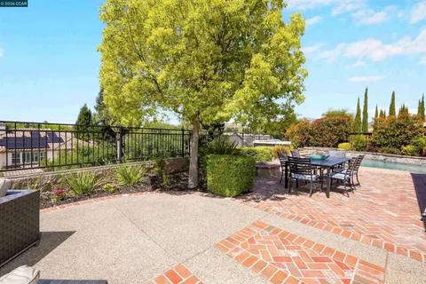 $2,439,000 | 1518 Colchester Street, Danville, CA 94506