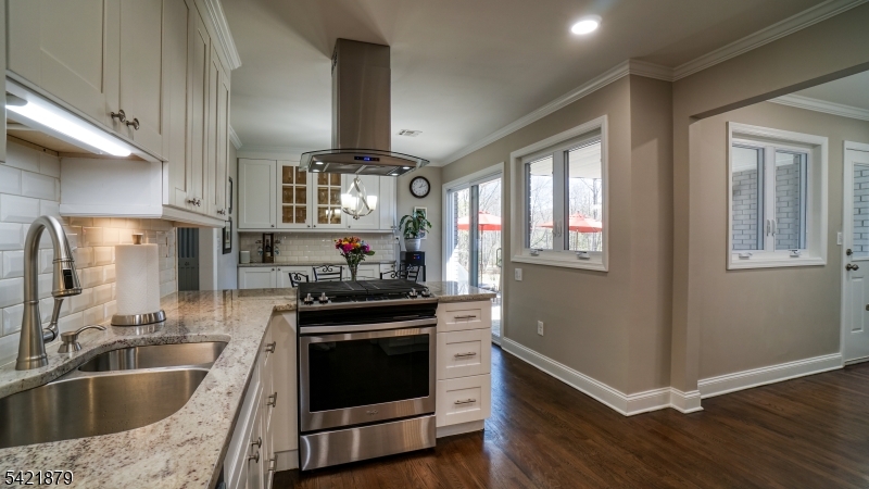 13 Laurel Place Chester, NJ 07930 - Photo 14 of 45