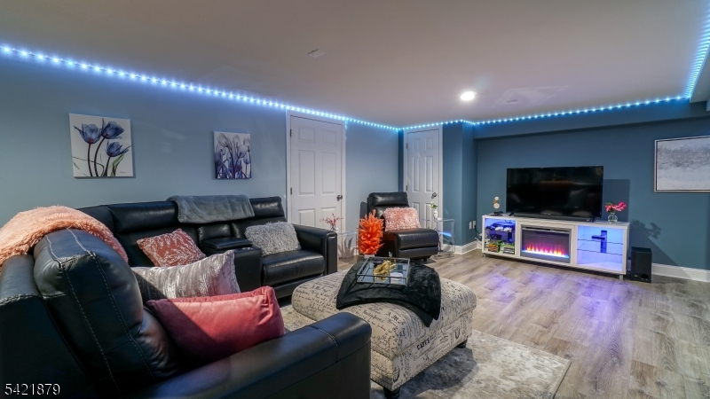 13 Laurel Place Chester, NJ 07930 - Photo 30 of 45