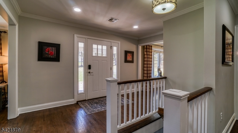 13 Laurel Place Chester, NJ 07930 - Photo 6 of 45