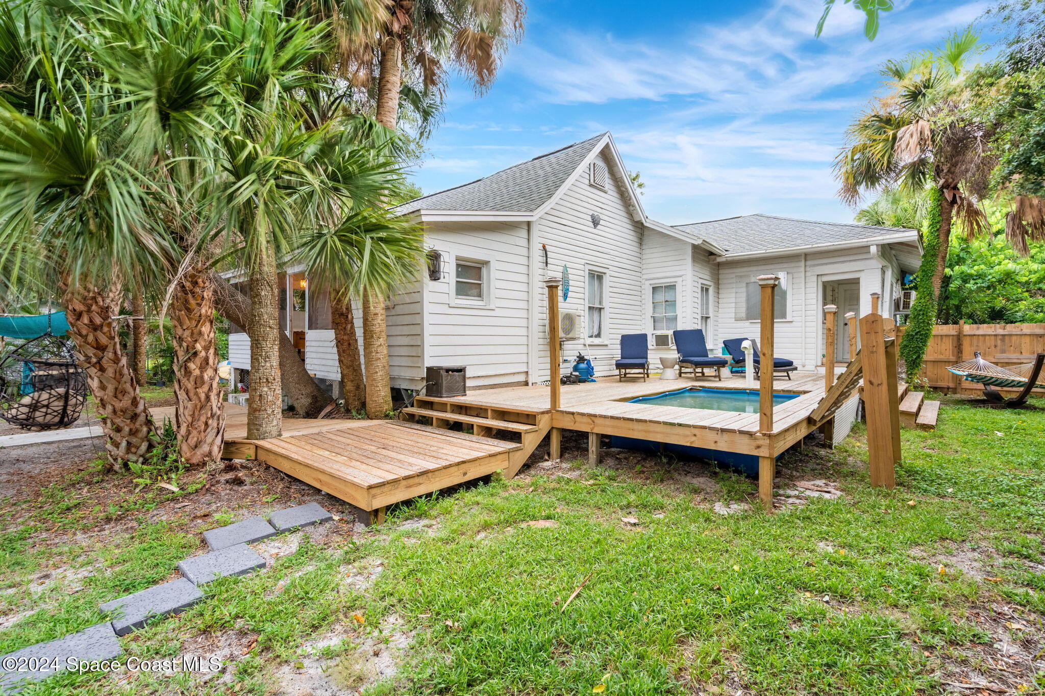 1365 Pineapple Avenue, Unit N Melbourne, FL 32935 - Photo 13 of 42 17-web-or-mls-DSC07642-HDR