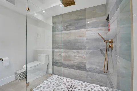 $609,000 | 2866 Northeast 30th Street, Unit 9, Fort Lauderdale, FL 33306