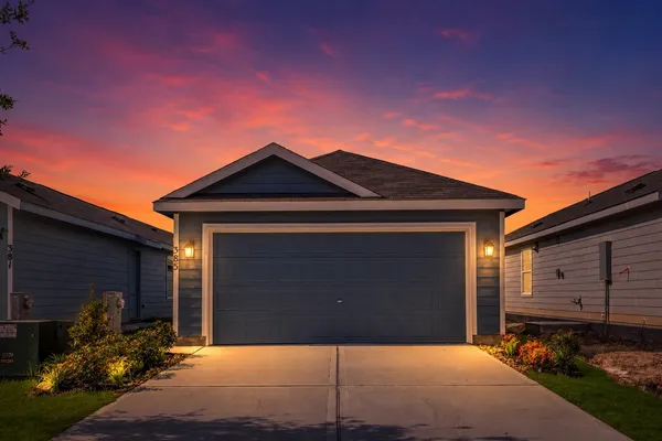 $1,490 | 385 Lucia Way, Cleveland, TX 77327