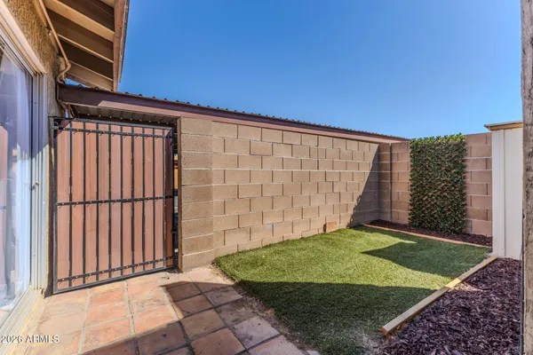 $320,000 | 1867 East Kirkland Lane, Tempe, AZ 85288
