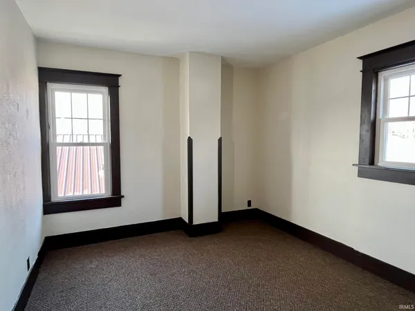 $190,000 | 630 West Main Street, Peru, IN 46970