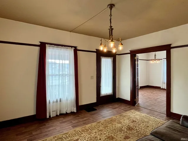 $195,000 | 630 West Main Street, Peru, IN 46970