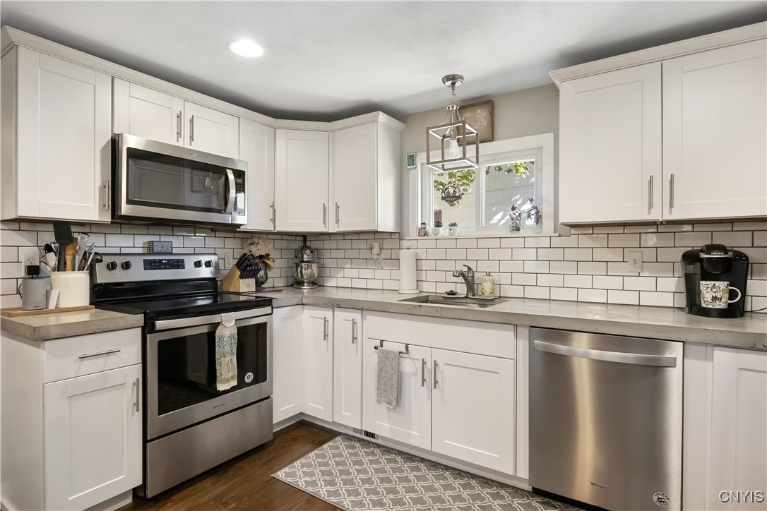 7774 Main Street Fabius, NY 13063 - Photo 6 of 30