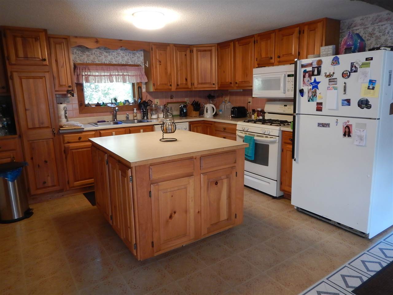 22 Island Road Warren, NH 03279 - Photo 3 of 23 Gallery Image 3