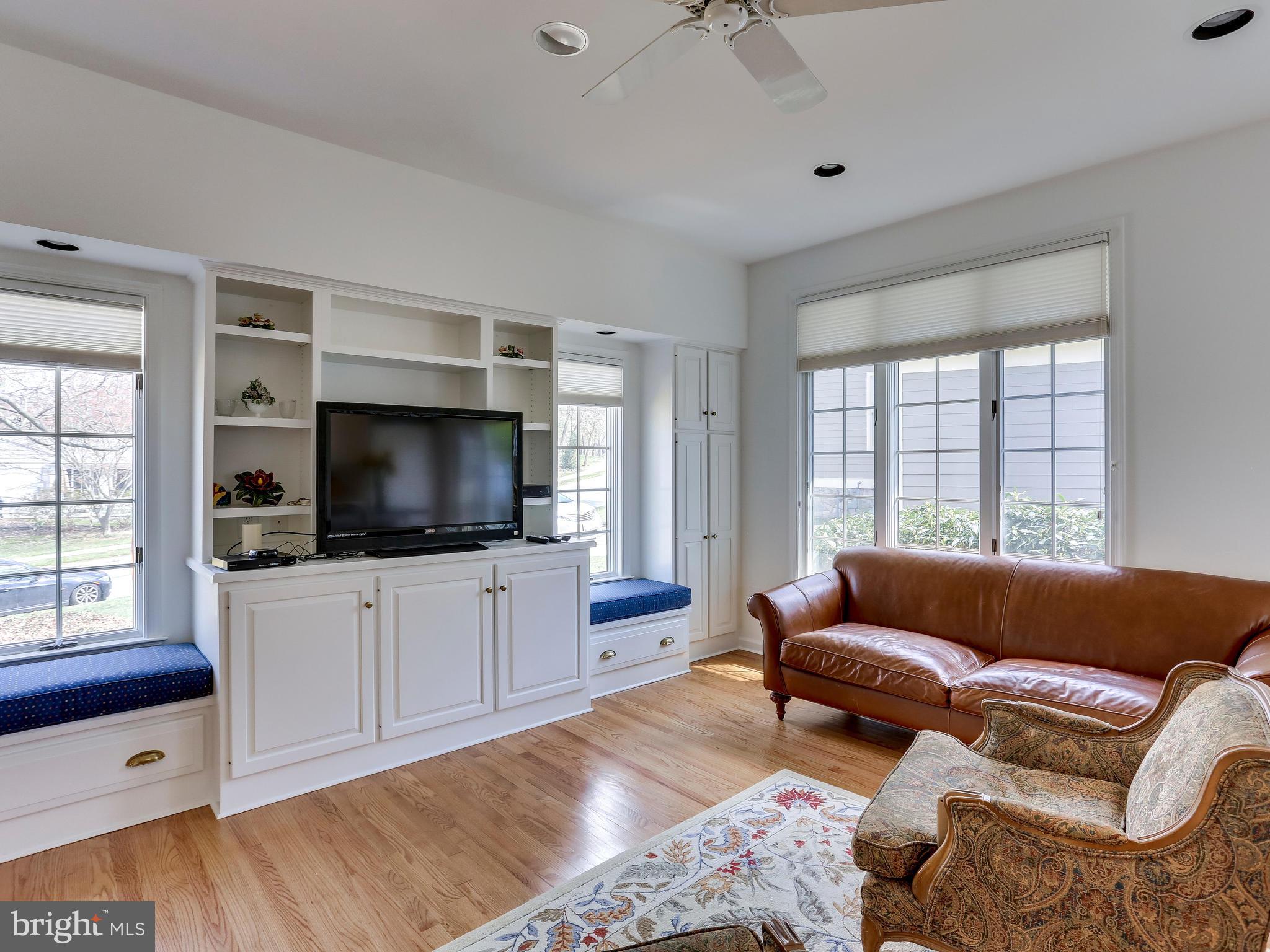 7905 Beech Tree Road Bethesda, MD 20817 - Photo 11 of 25 Kitchen