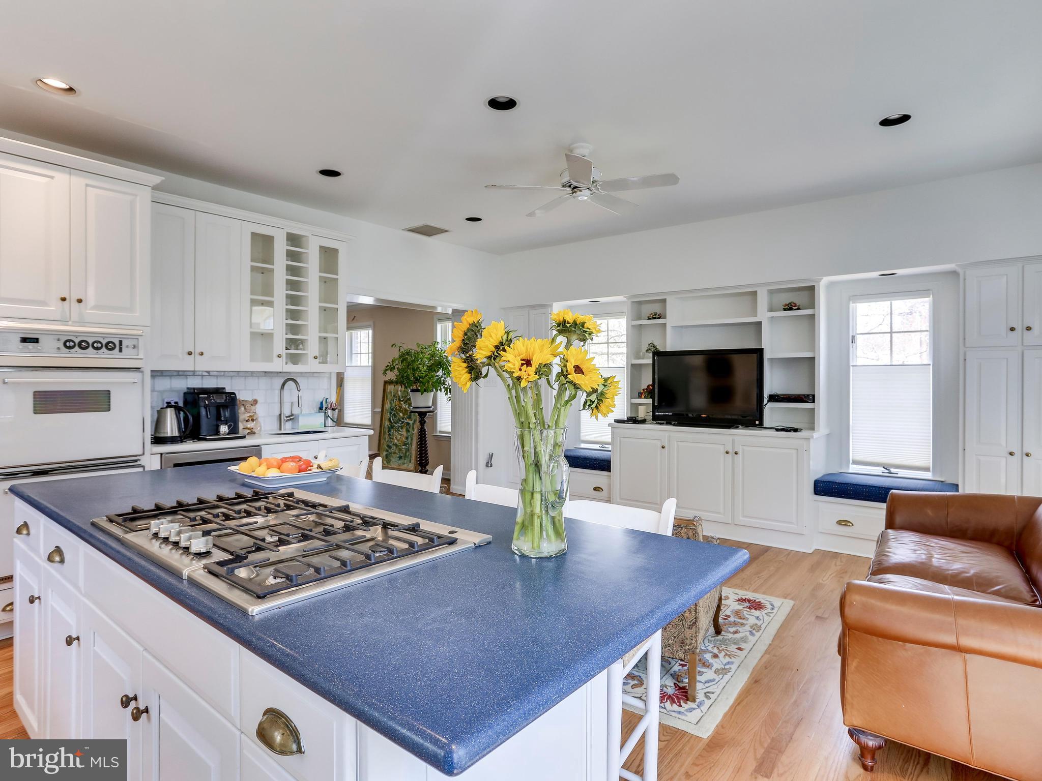 7905 Beech Tree Road Bethesda, MD 20817 - Photo 8 of 25 Kitchen