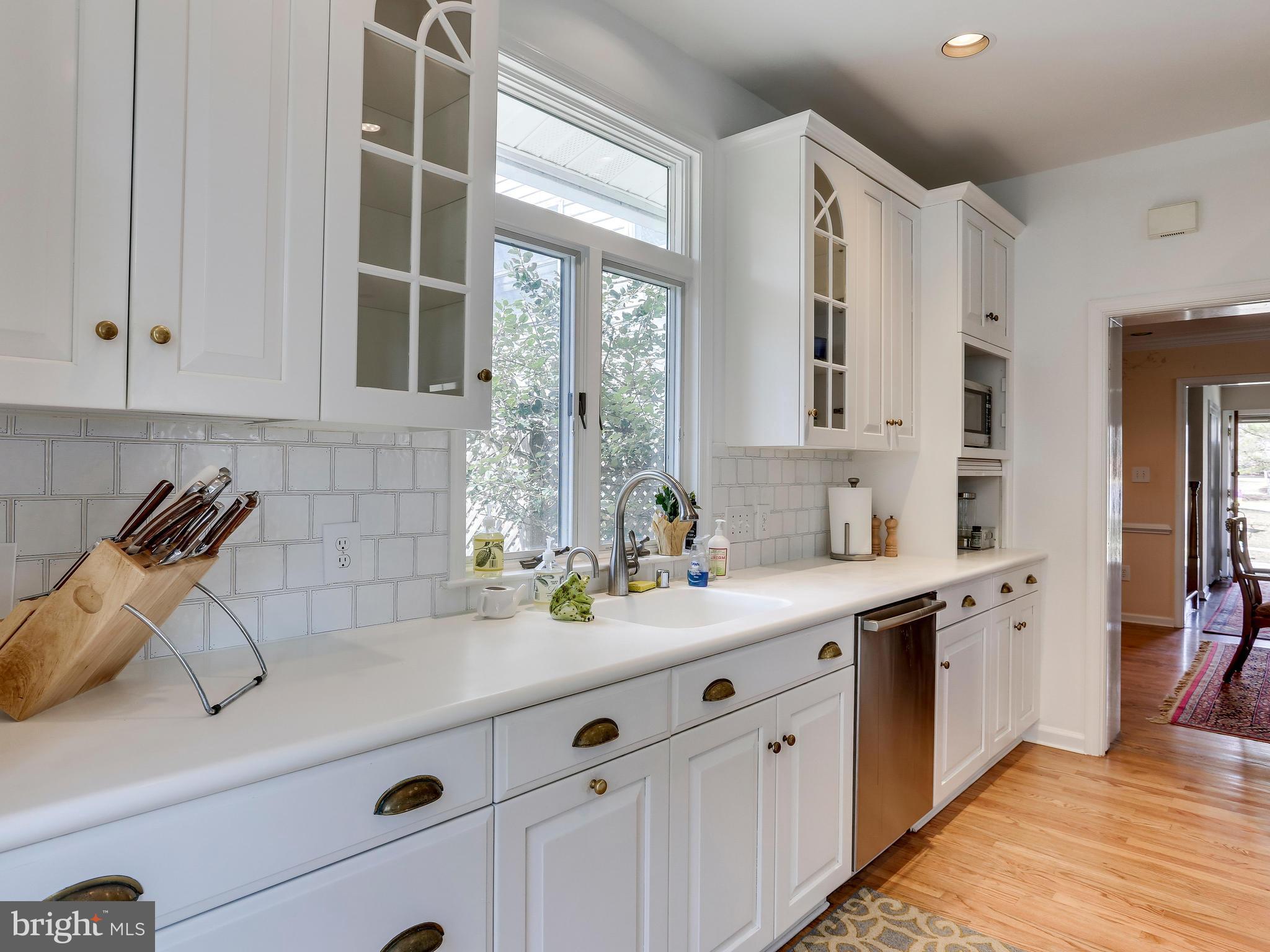 7905 Beech Tree Road Bethesda, MD 20817 - Photo 10 of 25 Kitchen