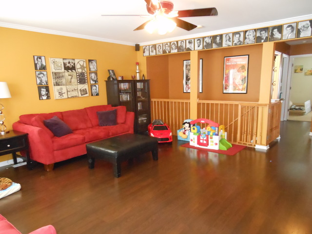 549 Springbrook Trail North Oswego, IL 60543 - Photo 11 of 19 a living room with furniture and a table