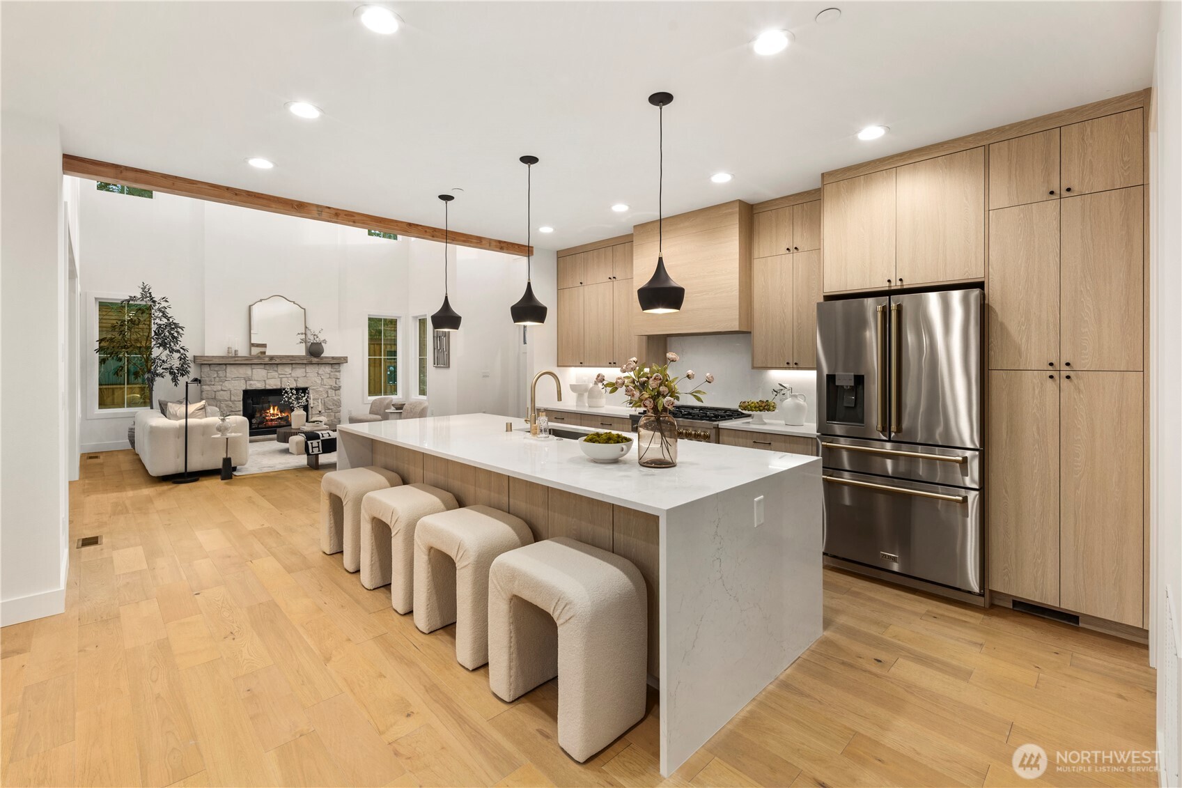 961 Larkspur Loop Cle Elum, WA 98922 - Photo 19 of 40 a kitchen with stainless steel appliances kitchen island a refrigerator and a stove
