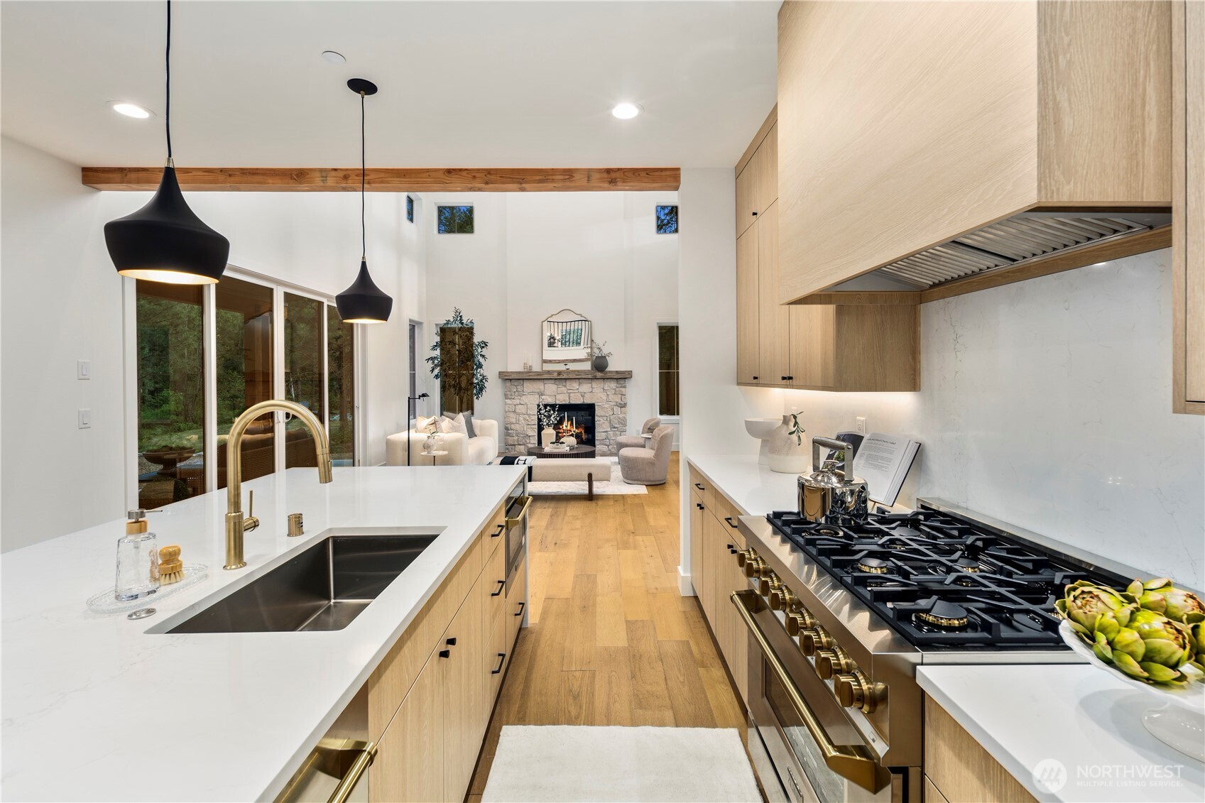 961 Larkspur Loop Cle Elum, WA 98922 - Photo 20 of 40 a kitchen with stainless steel appliances granite countertop a stove and a sink