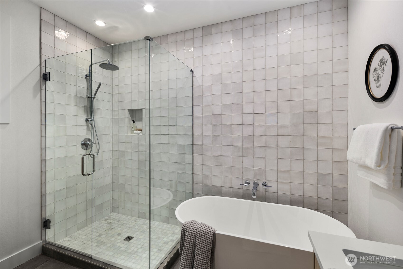 961 Larkspur Loop Cle Elum, WA 98922 - Photo 34 of 40 a bathroom with a shower and a sink