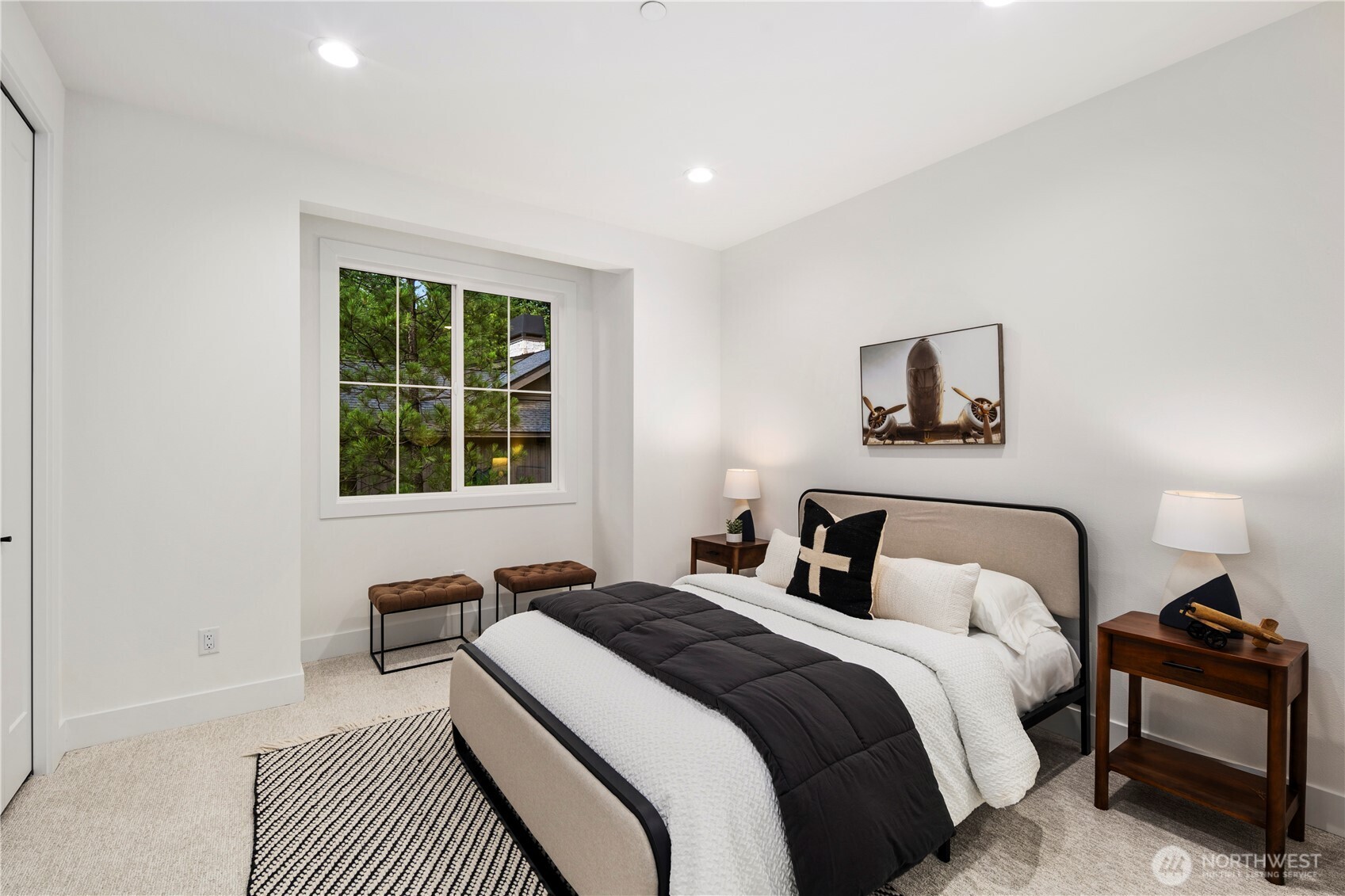 961 Larkspur Loop Cle Elum, WA 98922 - Photo 35 of 40 a bedroom with a bed and a window