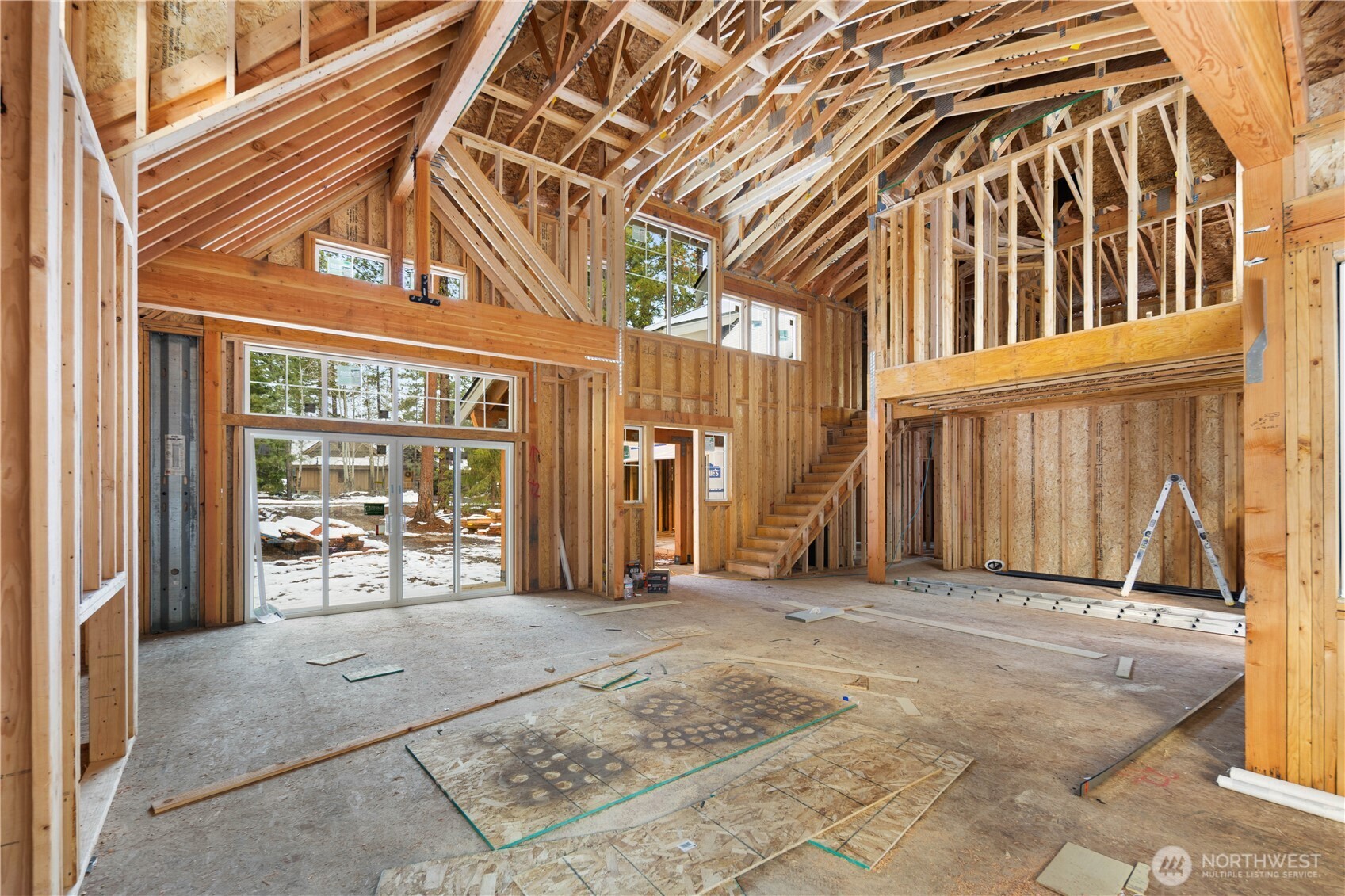 961 Larkspur Loop Cle Elum, WA 98922 - Photo 10 of 40 a view of a building with a outdoor space