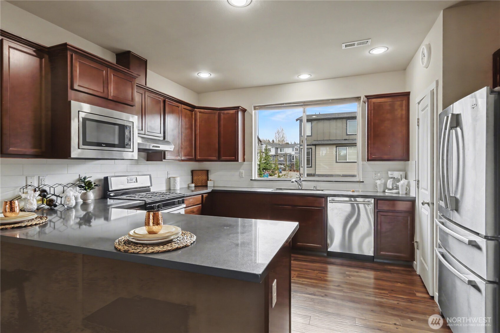 16611 48th Avenue West, Unit A2 Edmonds, WA 98026 - Photo 6 of 30