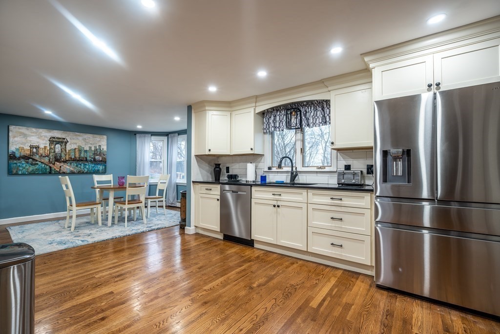 24 Grandview Road Danvers, MA 01923 - Photo 13 of 35