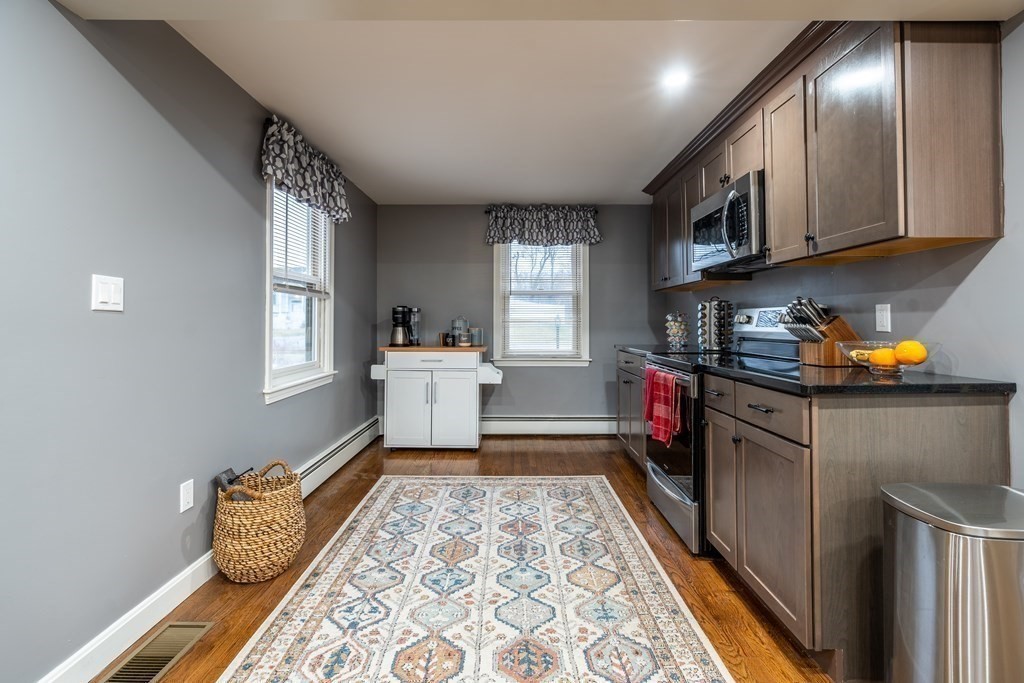 24 Grandview Road Danvers, MA 01923 - Photo 14 of 35