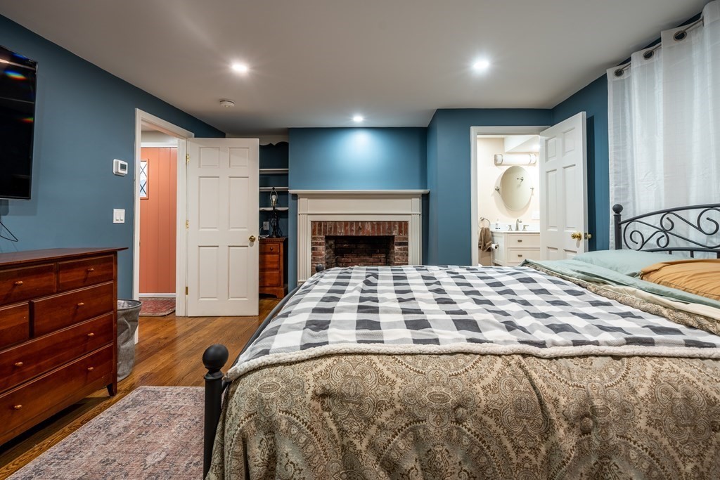 24 Grandview Road Danvers, MA 01923 - Photo 18 of 35