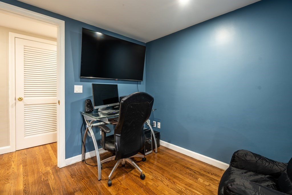 24 Grandview Road Danvers, MA 01923 - Photo 21 of 35