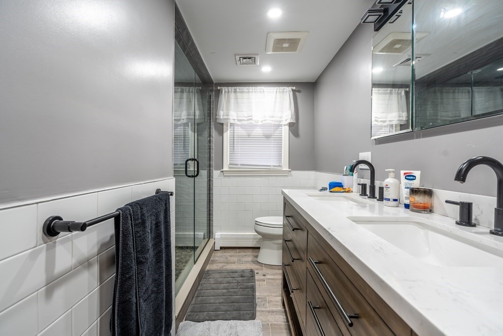 24 Grandview Road Danvers, MA 01923 - Photo 22 of 35