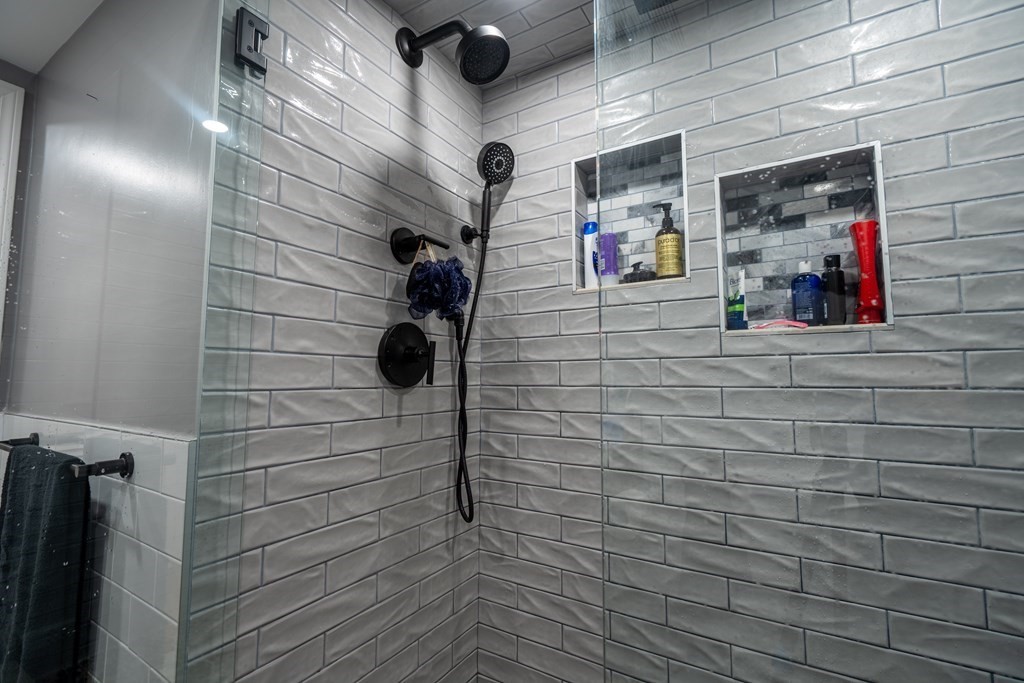 24 Grandview Road Danvers, MA 01923 - Photo 23 of 35