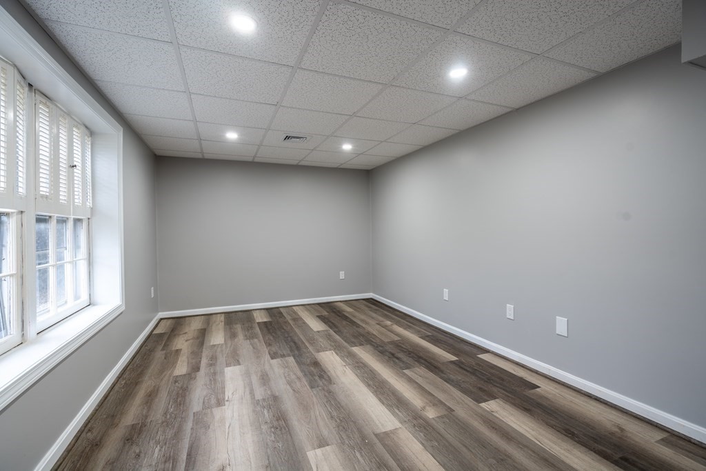 24 Grandview Road Danvers, MA 01923 - Photo 26 of 35