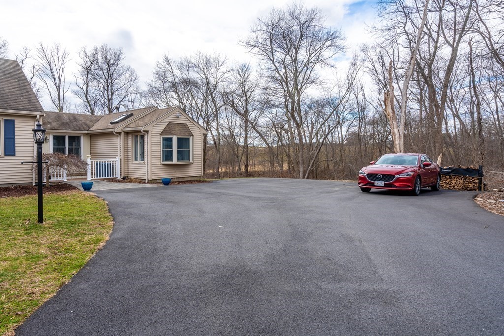 24 Grandview Road Danvers, MA 01923 - Photo 32 of 35