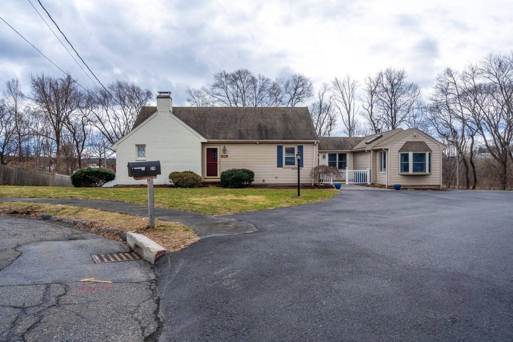 24 Grandview Road Danvers, MA 01923 - Photo 4 of 35