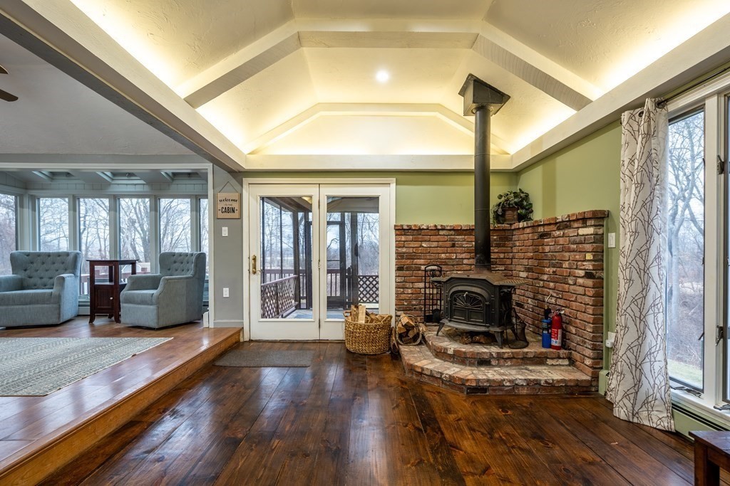 24 Grandview Road Danvers, MA 01923 - Photo 9 of 35