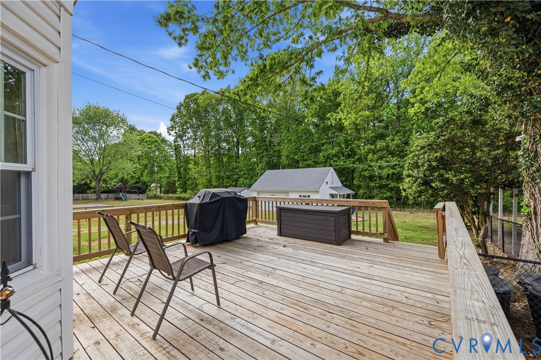 20108 Eugene Drive Sutherland, VA 23885 - Photo 28 of 41 a balcony view with a seating space