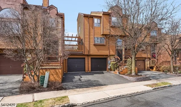 $550,000 | 20 Powderhorn Drive, Rockaway, NJ 07866