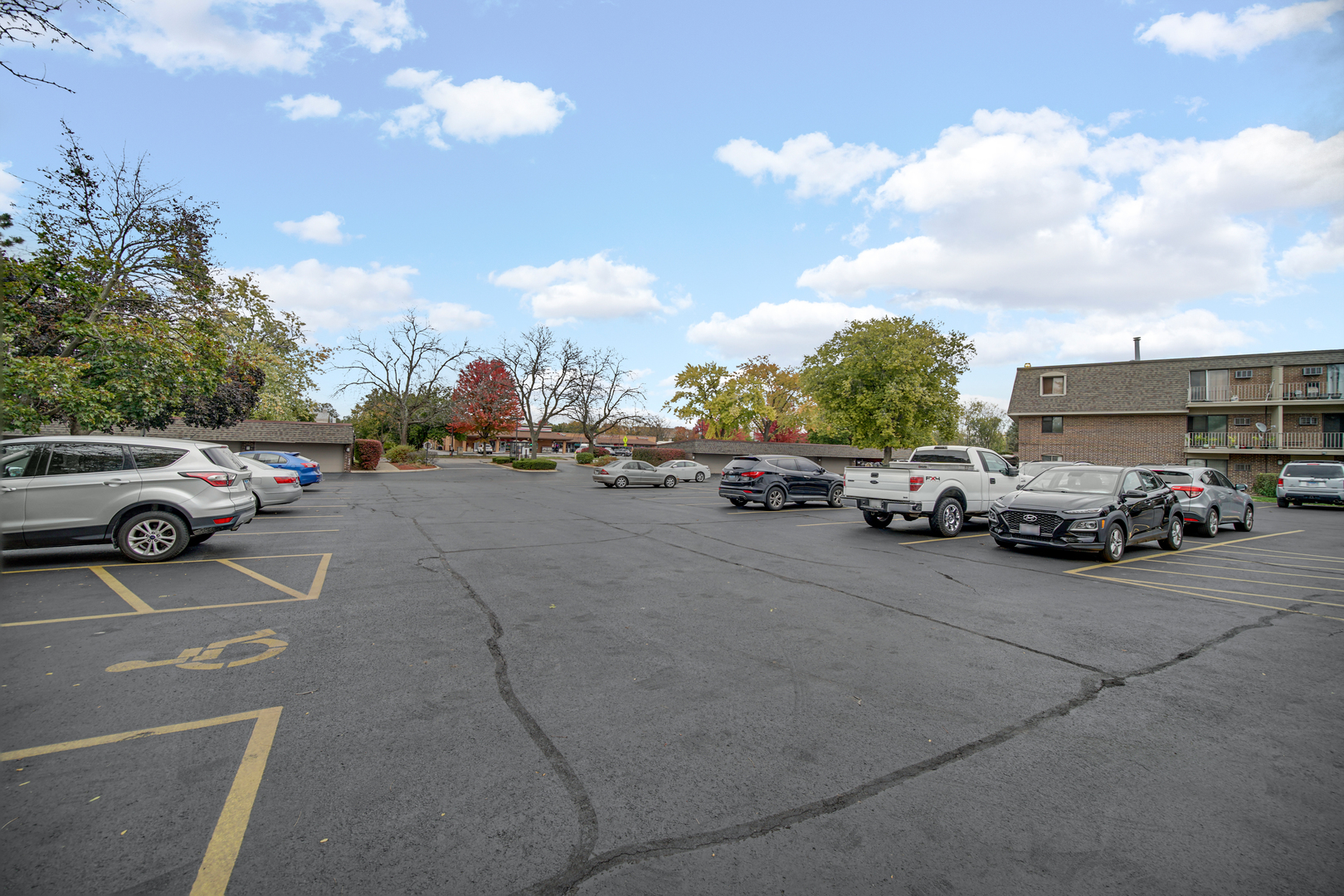 128 East Bailey Road, Unit G Naperville, IL 60565 - Photo 18 of 19 Gallery Image 18