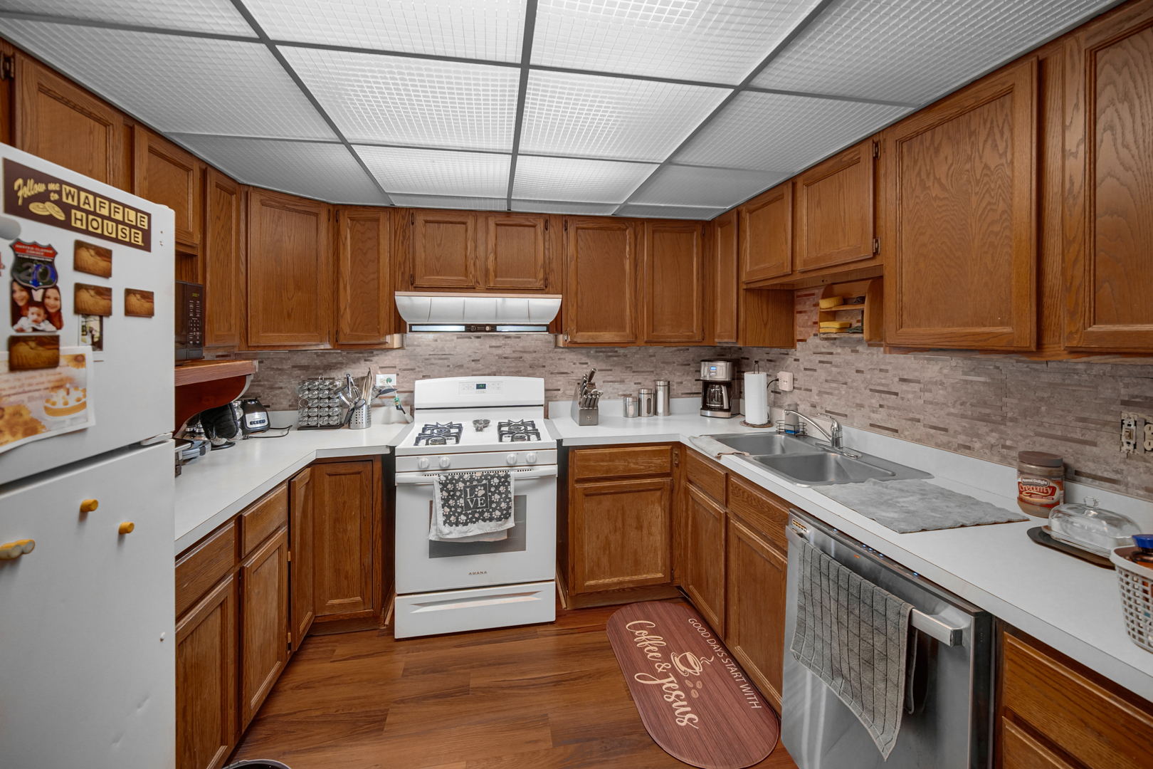 128 East Bailey Road, Unit G Naperville, IL 60565 - Photo 8 of 19 Gallery Image 8