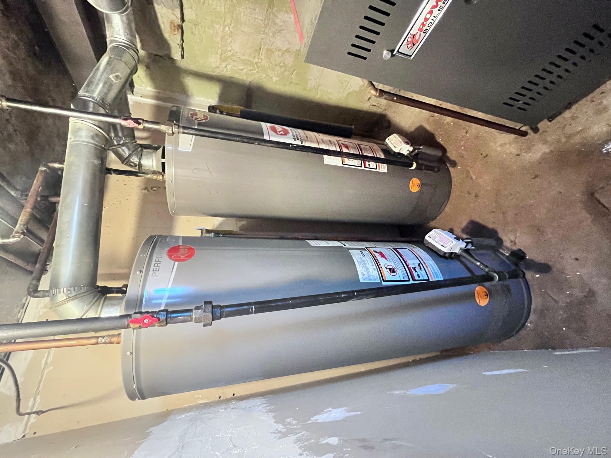 95-20 89th Street Queens, NY 11416 - Photo 4 of 5 a view of a storage & utility room