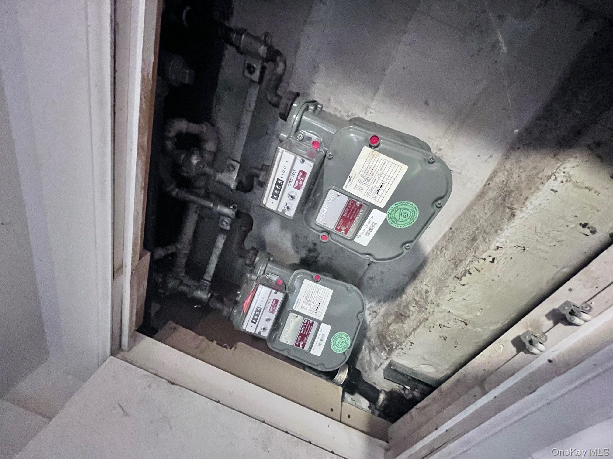 95-20 89th Street Queens, NY 11416 - Photo 5 of 5 a view of utility room