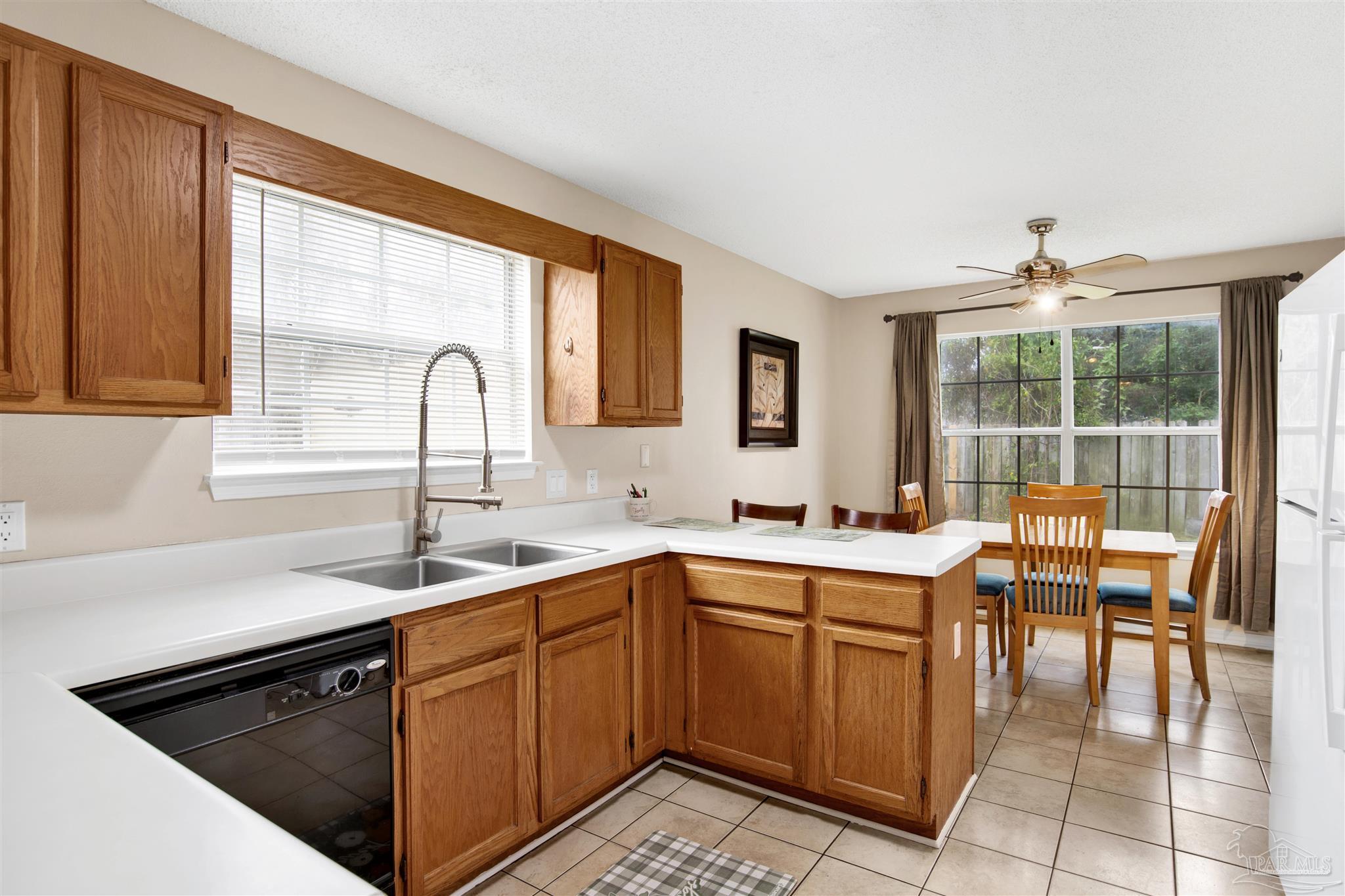 1331 Sterling Point Drive Gulf Breeze, FL 32563 - Photo 10 of 31