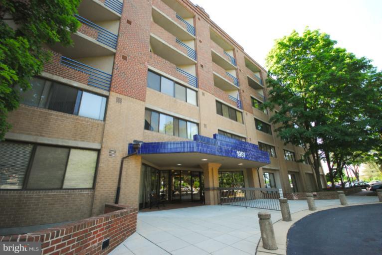 1951 Sagewood Lane, Unit 507 Reston, VA 20191 - Photo 17 of 17 Exterior (Front)