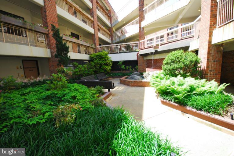 1951 Sagewood Lane, Unit 507 Reston, VA 20191 - Photo 9 of 17 Community