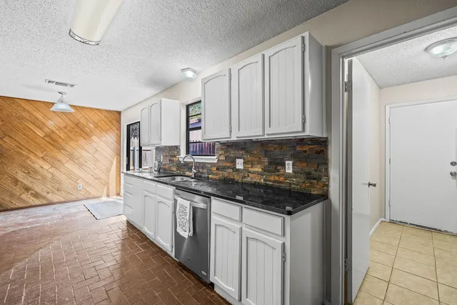 $159,900 | 8633 Knoxville Drive, Unit C27, Lubbock, TX 79423