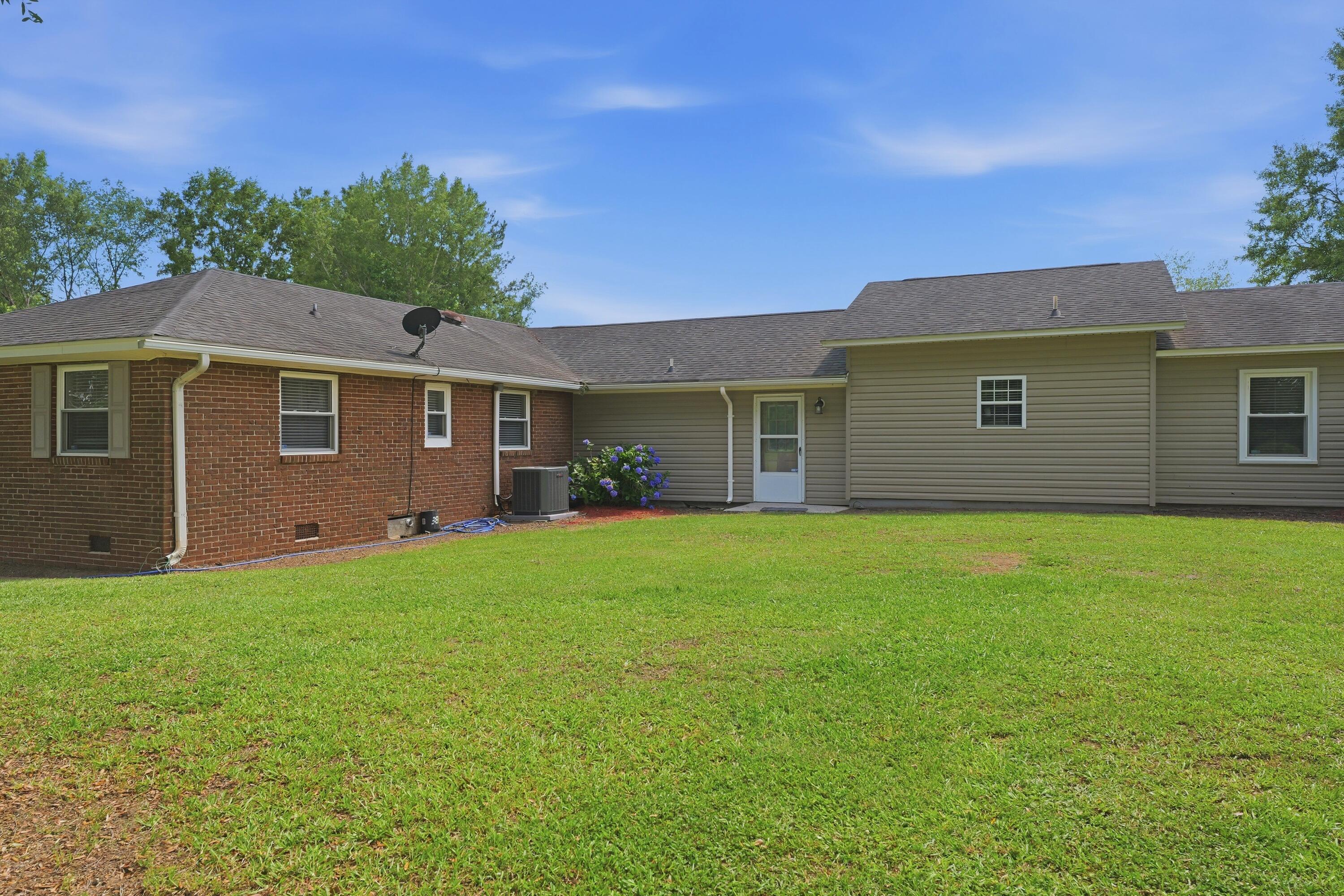 1469 Wren Road St. Stephen, SC 29479 - Photo 7 of 36
