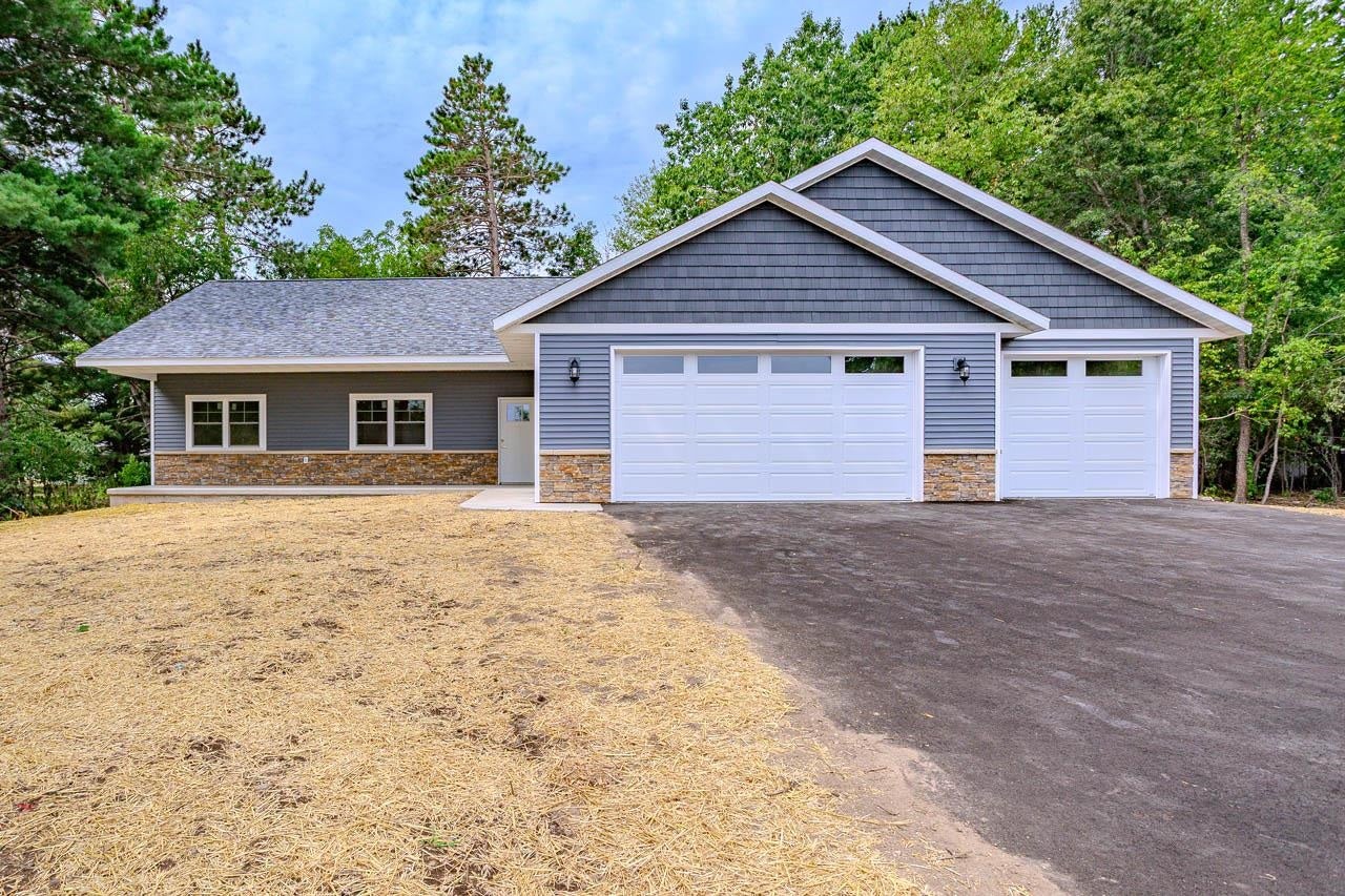 2805 Barclay Way Schofield, WI 54476 - Photo 1 of 57 Gallery Image 1