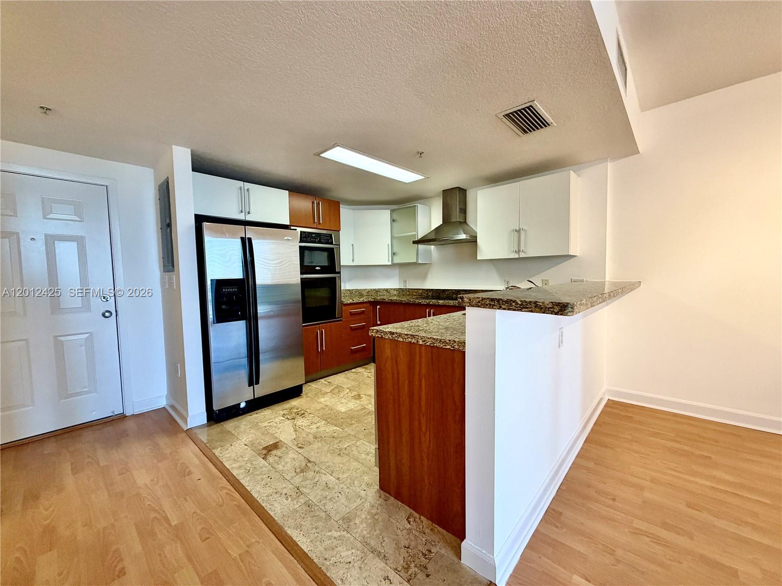 170 Southeast 14th Street, Unit 2906 Miami, FL 33131 - Photo 1 of 33