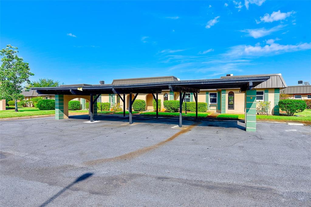4308 Summersun Drive New Port Richey, FL 34652 - Photo 29 of 42 a view of an outdoor space and a house