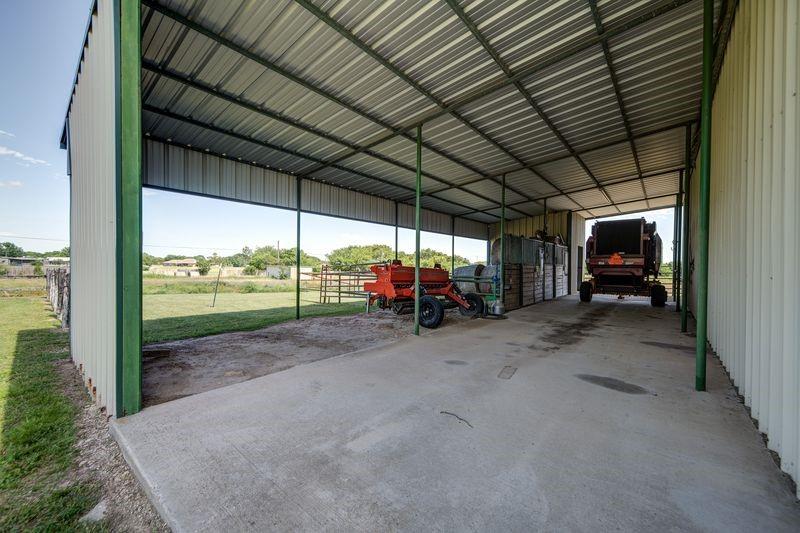 334 Farm To Market Road 2264 Decatur, TX 76234 - Photo 40 of 40 a view of outdoor space with porch