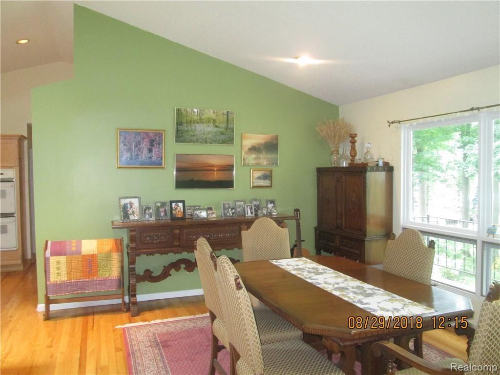3245 Riverside Drive Port Huron, MI 48060 - Photo 19 of 32 IMG_4651.JPG