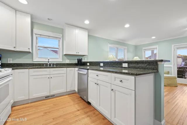 $720,000 | 537 South 3rd Avenue, Unit B, Kure Beach, NC 28449