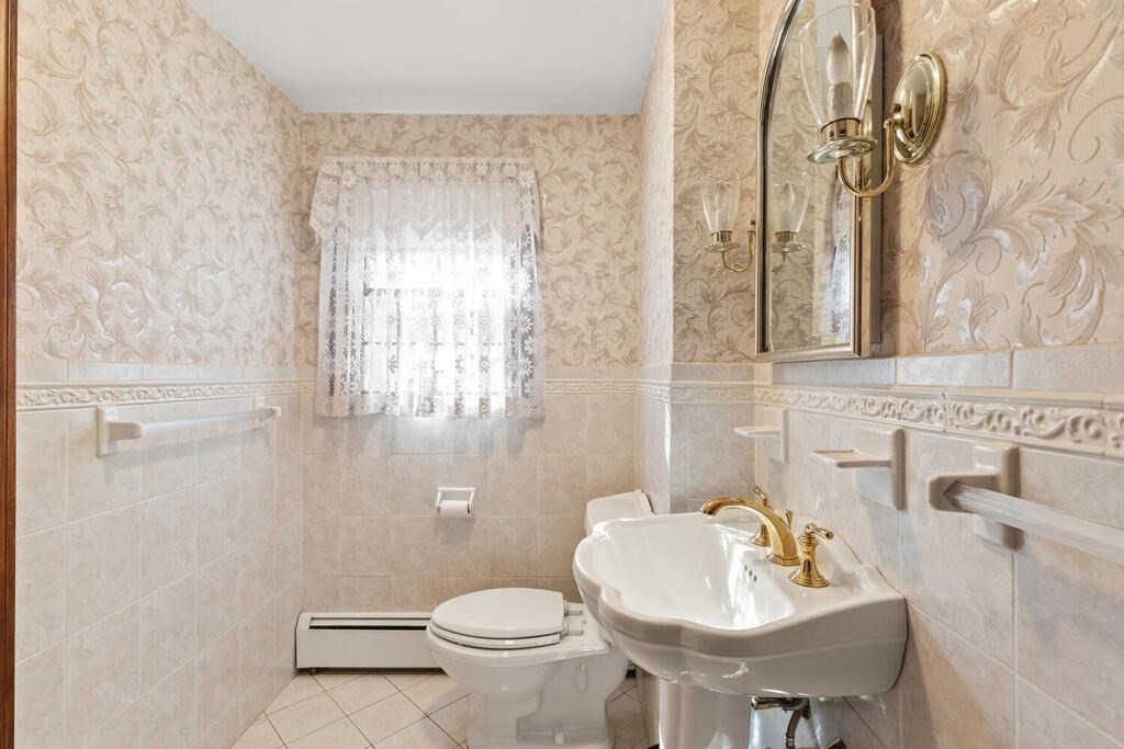 44 Marcia Road Wilmington, MA 01887 - Photo 8 of 25 Gallery Image 8